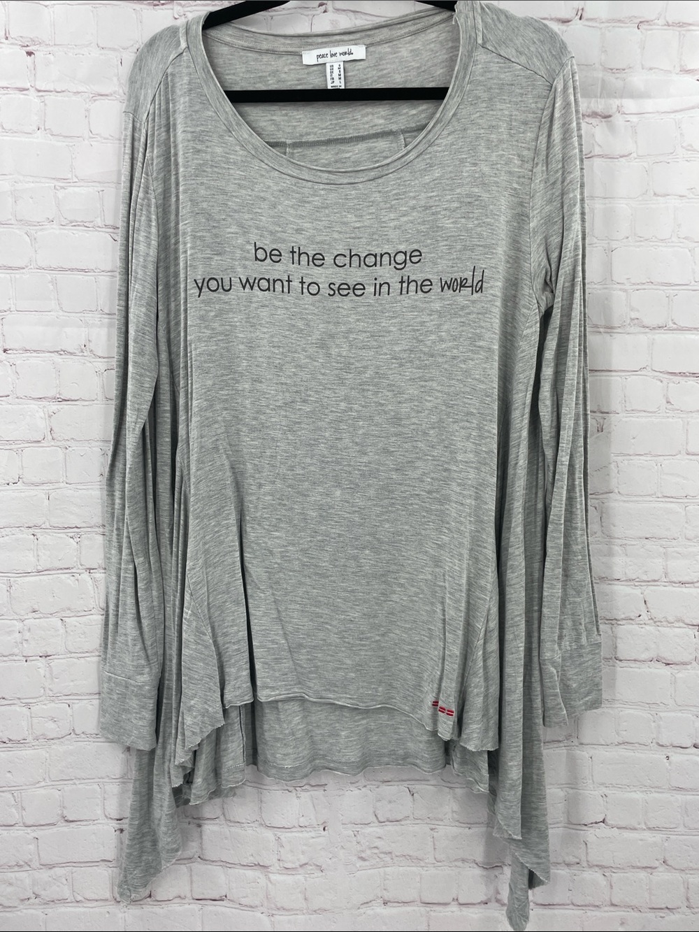 Peace Love World Light Heather Gray Long-Sleeve Graphic Top Small Stretchy